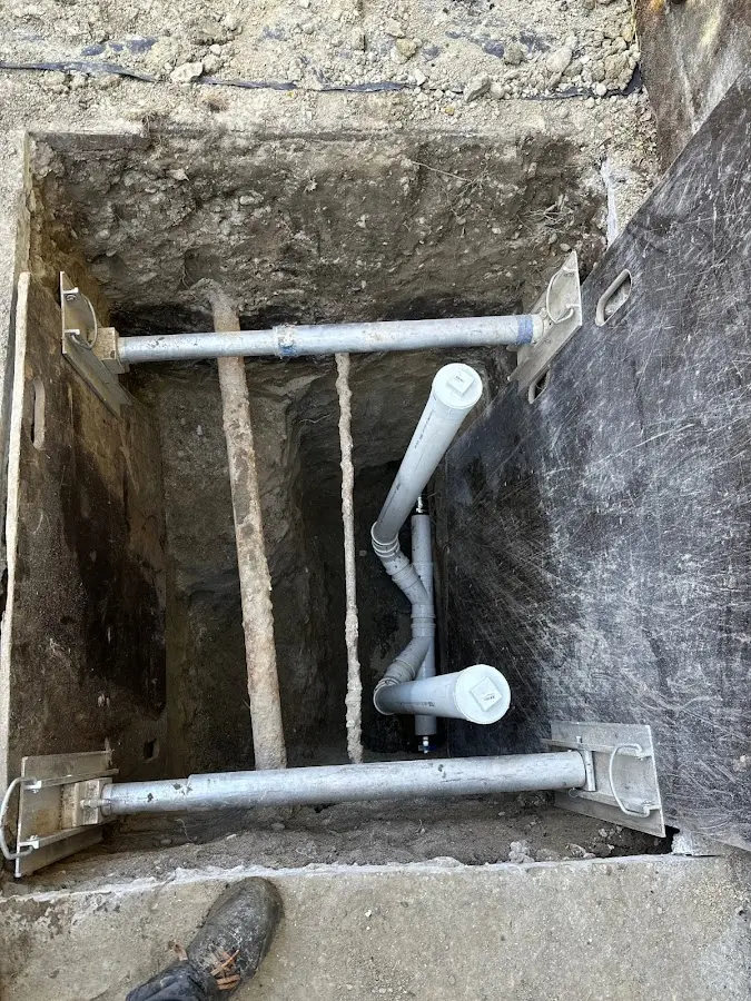 Experienced plumber completing Gas Line Repair work in Muttontown